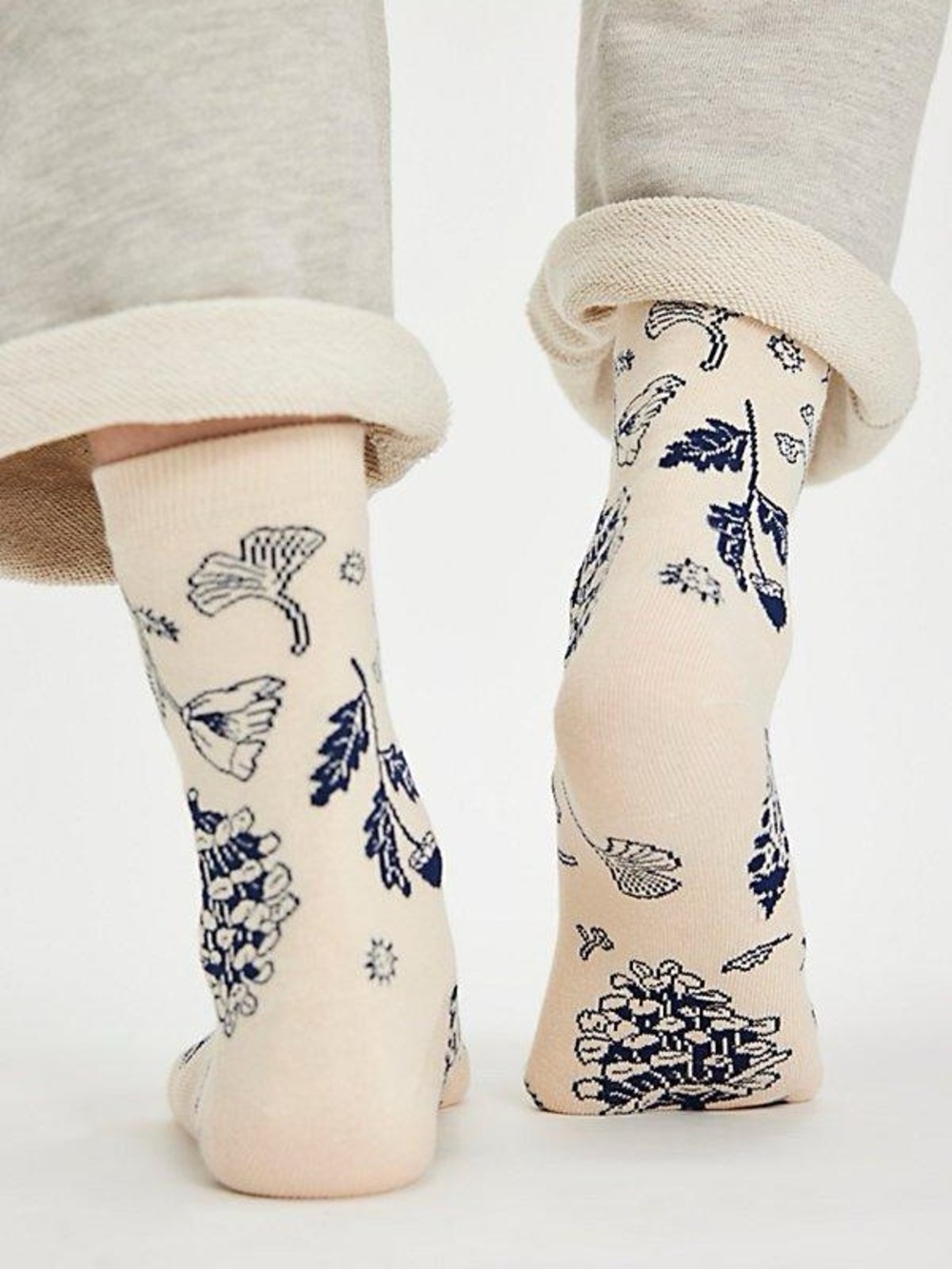 NWT FREE PEOPLE MOVEMENT Great Outdoors Socks | Natural/Blue MSRP $18 - Picture 2 of 4